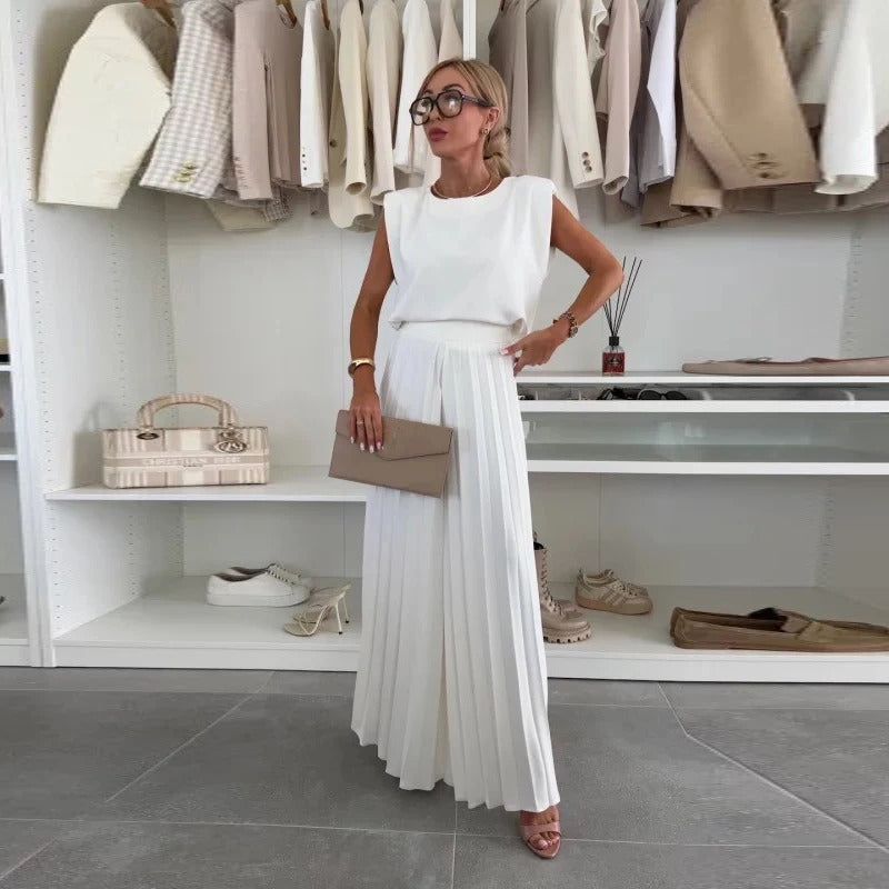 Amy | Minimalist Set: Sleeveless Top and Pleated Pants
