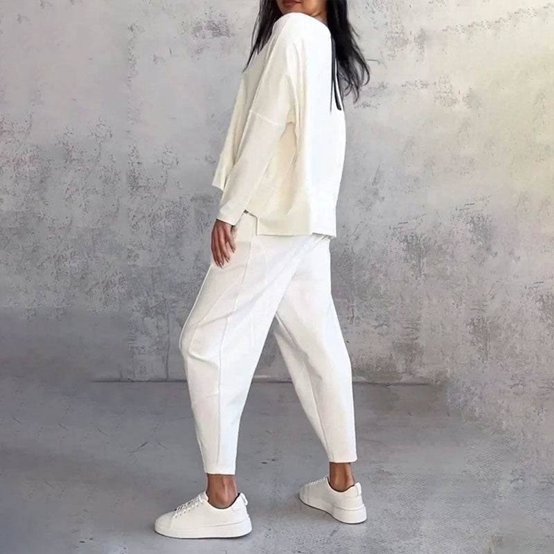 Stephanie | Two-Piece Set with Long Sleeve Top and Loose Pants