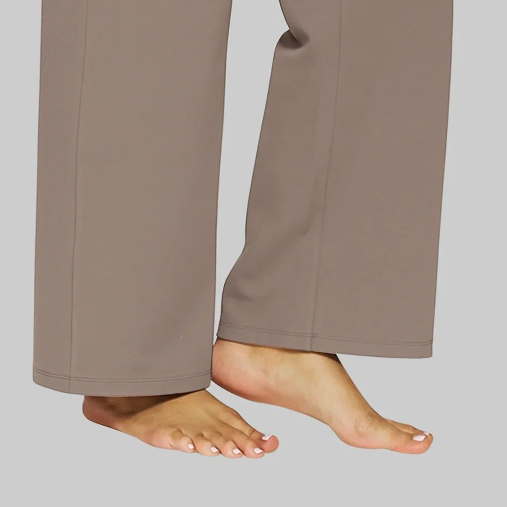 Jennifer | the comfortable stretch pants for every woman